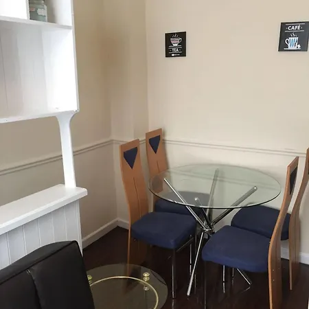 Nelson Street Apartment