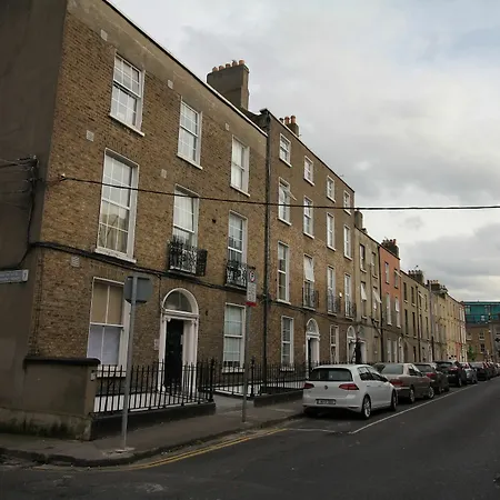 Nelson Street Apartment